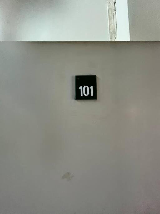 Room101 In Wanna Apartment Pattaya Ngoại thất bức ảnh